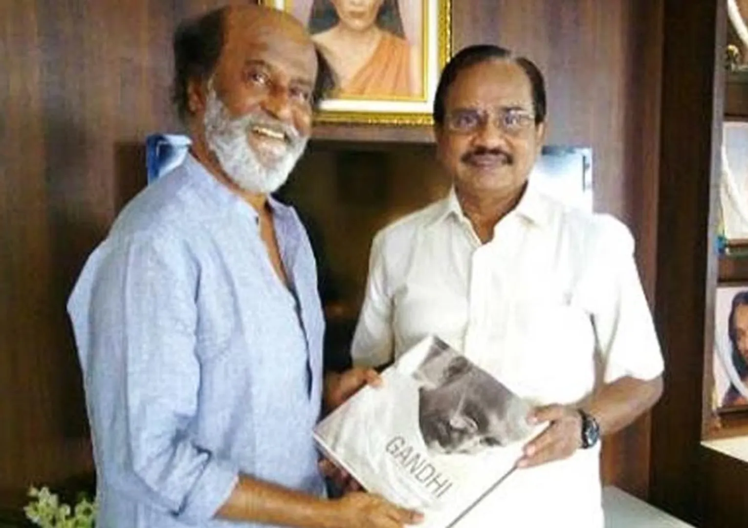 tamilaruvi manian  